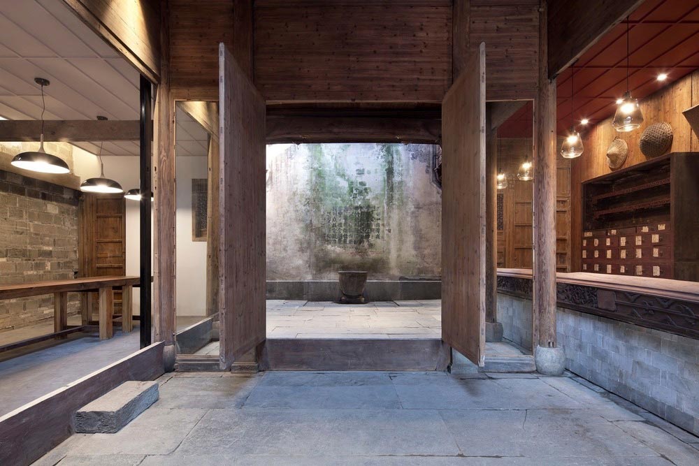300-year Old Boutique Hotel Tells Chinese History Through Wood & Clay