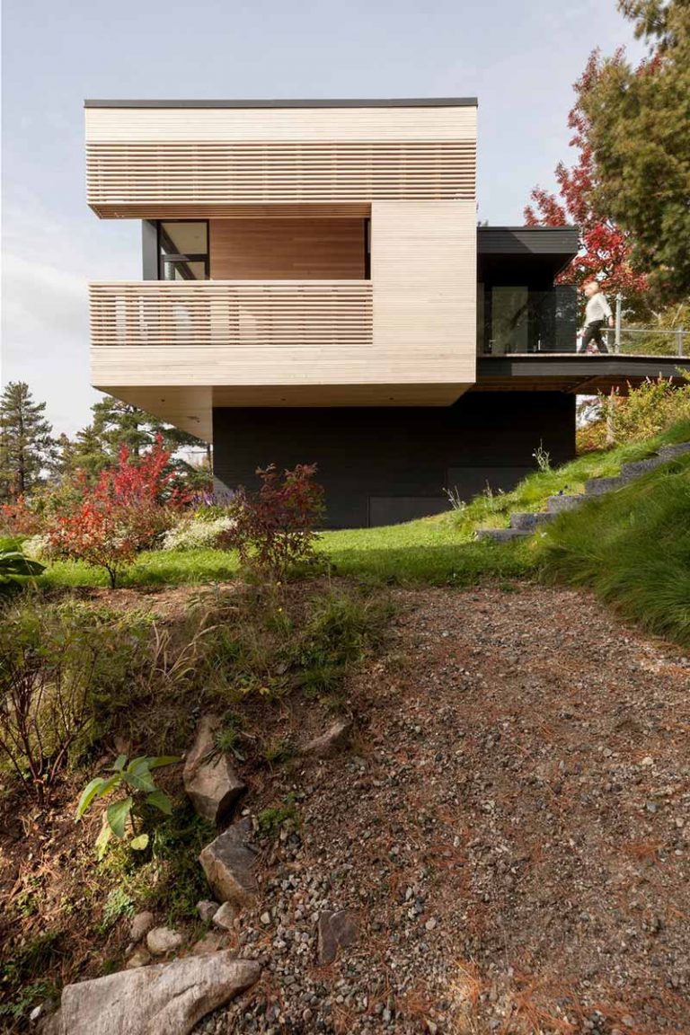 Modern Cliffside Home Design Overlooking the St. Lawrence River